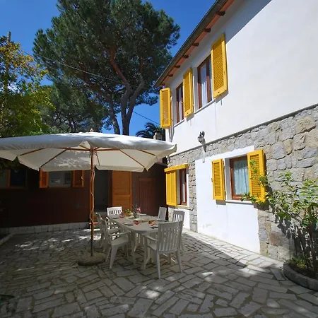 La Pergola فيلة *