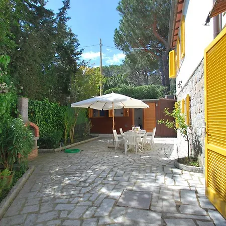 فيلة La Pergola *